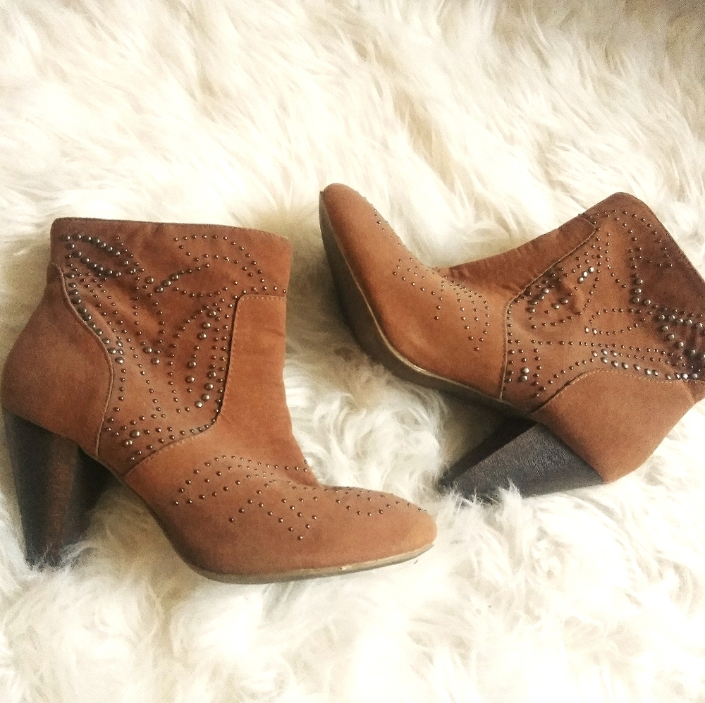 Like new studded ankle boots